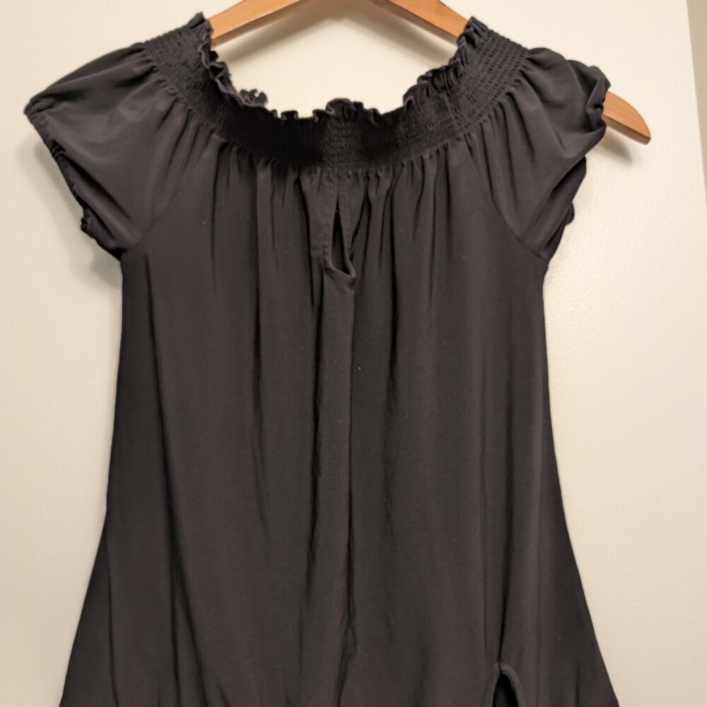 White House | Black Market Tee